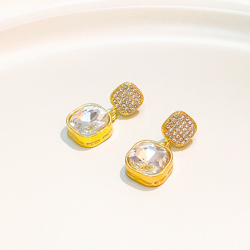Radiant Cushion-Cut Drop Earrings – Gold & Crystal