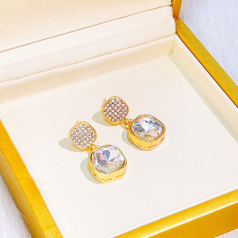 Radiant Cushion-Cut Drop Earrings – Gold & Crystal