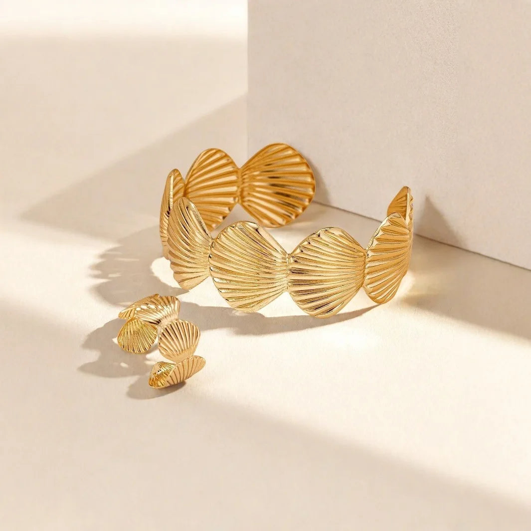 Gold Seashell Bracelet with Ring