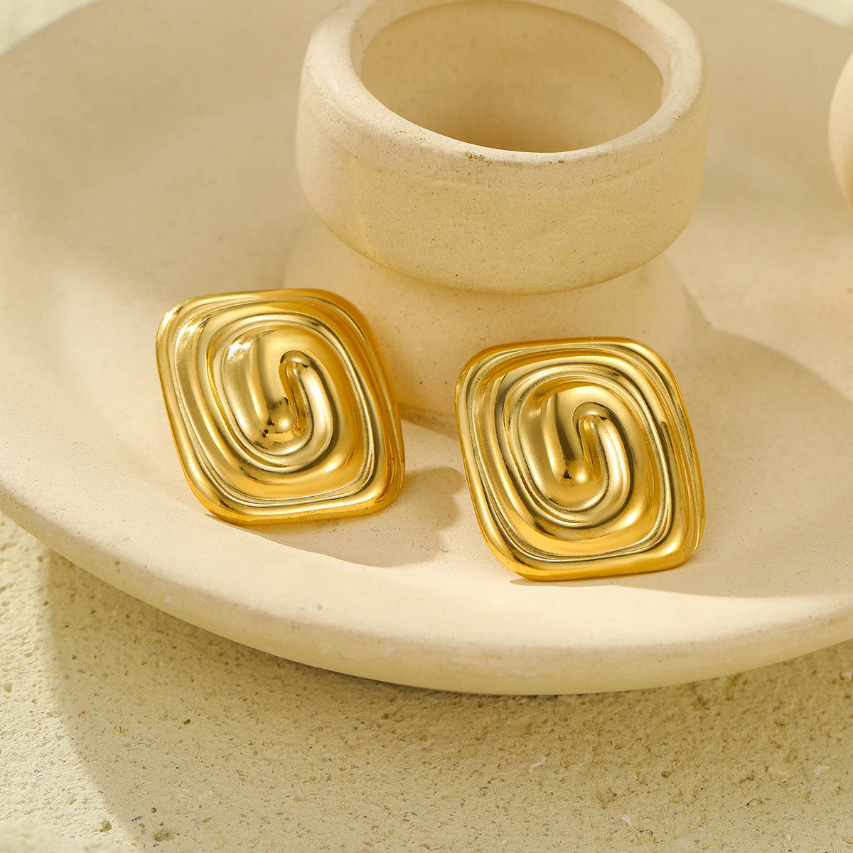 Gold-Plated Retro Swirl Square Earrings