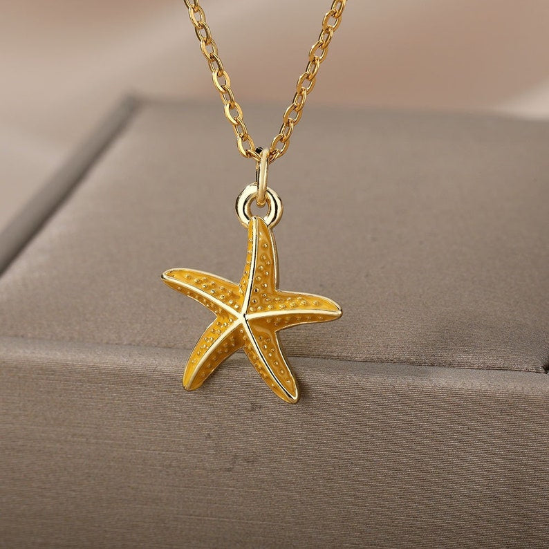 Coastal Charm Starfish Pendant Necklace