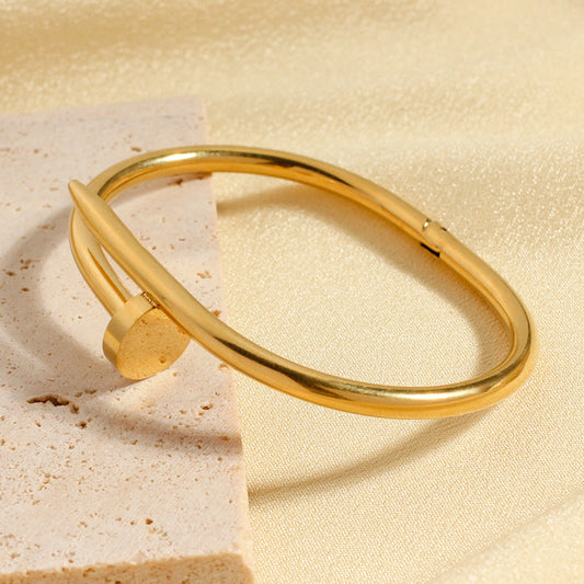 Minimal Nail-Inspired Gold Bracelet