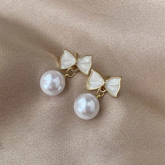 Blush Belle – Pearl Bow Drop Earrings